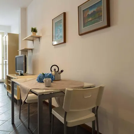 Apartment Galleria Roma - Affitti Brevi Italia Lecco